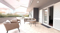 Apartman u srcu Petrčana - jedinstvena okućnica - blizina mora