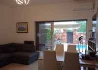 APARTMAN SA TERASOM NA DOBROJ LOKACIJI!!