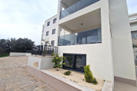 Apartmani na atraktivnoj lokaciji s pogledom, Rogoznica