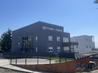 ATRAKTIVNA NOVOGRADNJA PERJAVICA–Urbana vila- PENTHOUSE, pogled Grad