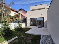 ATRAKTIVNA SAMOSTOJEĆA KUĆA S GARAŽOM - REMETE - 200 m2 BRP