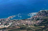 Atraktivno građevinsko zemljište u Umagu