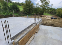 Atraktivno građevinsko zemljište s važećom dozvolom – Hršak Breg, Krap