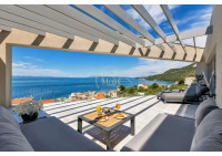 ATRAKTIVNO!! Luksuzni dvoetažni penthouse, novogradnja - Makarska
