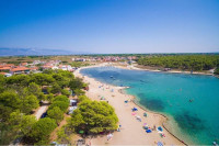 ATRAKTIVNO ZEMLJIŠTE - DRUGI RED OD MORA - PRIVLAKA