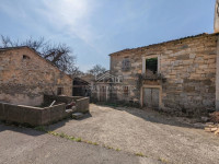 Autohtona istarska priča sa objektima za renovaciju i puno potencijala