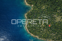 Prostrano zemljište 2.564 m2 u blizini mora, Baćina
