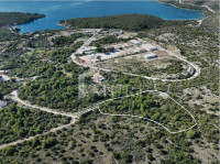 BANIĆI – PELJEŠAC | Poslovno-turističko zemljište 6.405 m²
