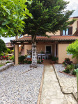 Banjole - kuća s restoranom i apartmanima, 400 m od mora