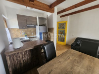 Barbariga, uređen stan blizu plaže