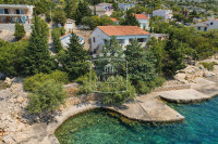 Barić Draga-kuća prvi red 177m2 na terenu od 613m2!Lokacija! 699000EUR