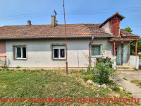 BELI MANASTIR, KUĆA PRIZEMNICA 98,60m2, 2 GARAŽE, LJETNA KUHINJA