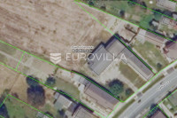 Beli Manastir, obiteljsko gospodarstvo s poljoprivrednim zemljištem