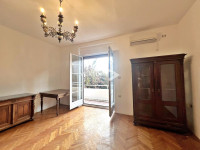 Belveder, 3-sobni stan s balkonom, parkingom i okućnicom