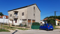 Prilika! Prodaje  se kuća u Benkovcu, dvokatnica 360 m2