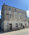 Benkovac, trosoban stan za renovaciju