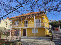 Bibinje - kuća katnica cca 150 m od mora i uređene plaže! 449.000EUR