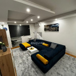 BILI BRIG - Dvosoban renoviran stan (lift) s garažom - 72m2