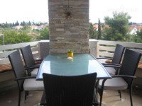 BIOGRAD n/M - DVOETAŽNI STAN 86 m2