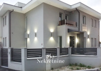 BLATO,luksuzna, šesterosobna kuća, sauna, parking (Iznajmljivanje)