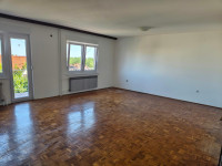 Borčec, 164m2, šesterosobni dvoetažni stan s dva balkona + VPM