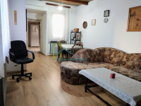 BOTINEC 88m2, P. Kvržice (4soban stan u prizemnici +parking +dvorište)