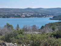 BRAČ - MILNA - poljoprivredno zemljište 21.627 m2