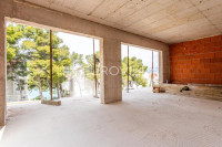 Brač, Sutivan, vila s dvije stambene jedinice, treći red do mora