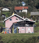 BRDOVEC-  Prodaja kuće -  501 m2 - 6 stambenih jedinica i dvije garaže