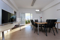 Brestovice, prostran stan za djelatnike, 120 m2