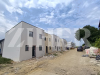 BREZOVICA, PRODAJA, 12  KUĆA U NIZU, 89 M2 +  PM + VRT, NOVOGRADNJA