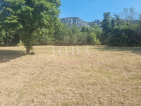 BRIBIR, građevinsko zemljište 896m2