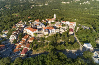 Bribir, građevinski teren sa idejnim projektom
