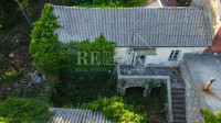 Bribir - starina s okućnicom