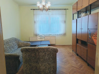 Bribirska 32 m2, 1. kat, tramvaj zona!!
