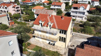 BRODARICA - KUĆA, TRI STAMBENE JEDINICA, 150 M OD MORA