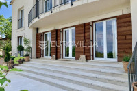 Brseč - predivna luksuzna vila s bazenom i panoramskim pogledom na mor