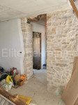 Brtonigla - novouređeni stan u kamenoj kući, 85m2