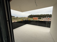 Busoler, luksuzni penthouse, 3SS + velika terasa + plinsko podno grija