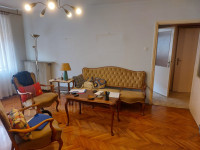 Centar grada, 3-sobni (4-sobni) stan/ured 75 m². NOVO NA TRŽIŠTU !
