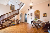 Centar grada, Preradovićeva, dvoetažan stan 250 m²