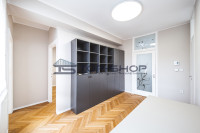 Centar, Idealan četverosobni poslovni prostor, 84m2