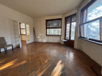 Centar najam peterosobnog stana ili poslovnog prostora