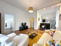 CENTAR ODLIČAN 3S+DB