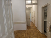 Centar,Varšavska 14, prizemlje, posl.prostor150 m2( škola stranih jez)