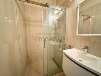 CENTAR- VLAŠKA- NENAMJEŠTEN STAN 80m2 +BALKON