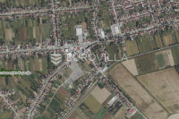 Čepin, centar, građevinsko zemljište s frontom 20 m, 1.846 m²