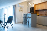4 luksuzno opremljena apartmana, Zaton, 100m od plaže