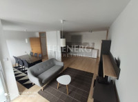 Četverosoban stan s balkonom (moguć najam garaže)