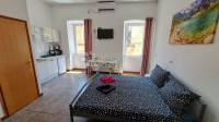 Četverosoban stan u centru Pule - 4 studio apartmana